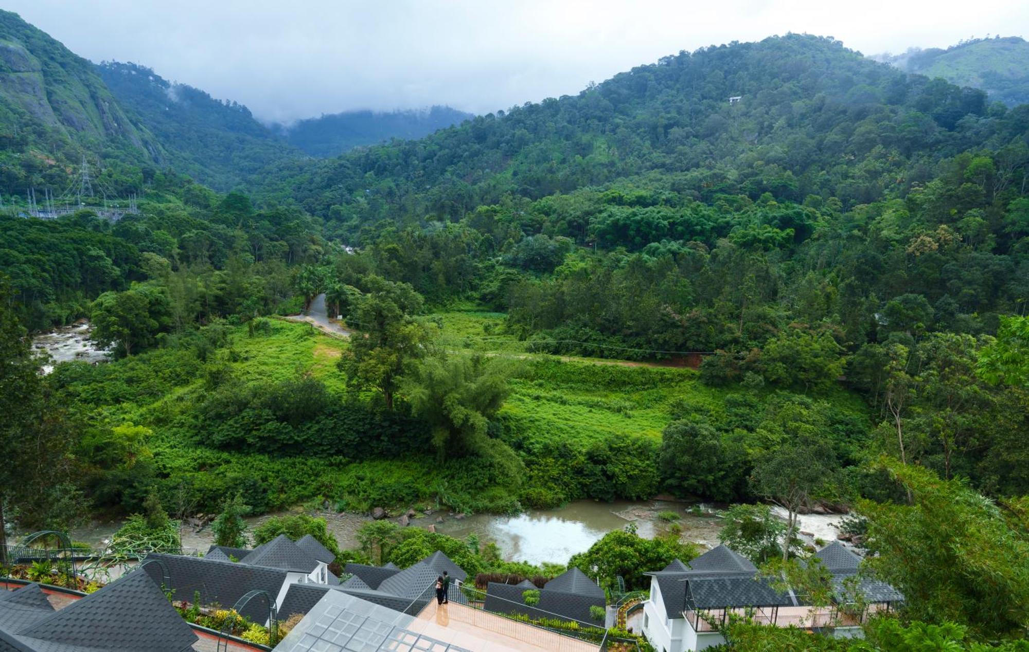 Eden Woods Resorts And Spa Муннар Экстерьер фото